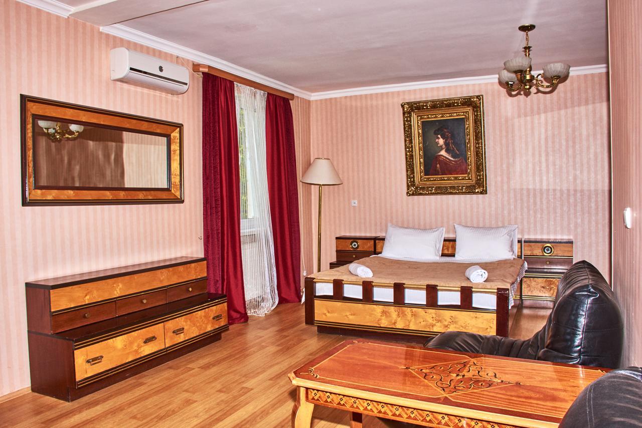 Hotel Georgia Gori Exteriér fotografie